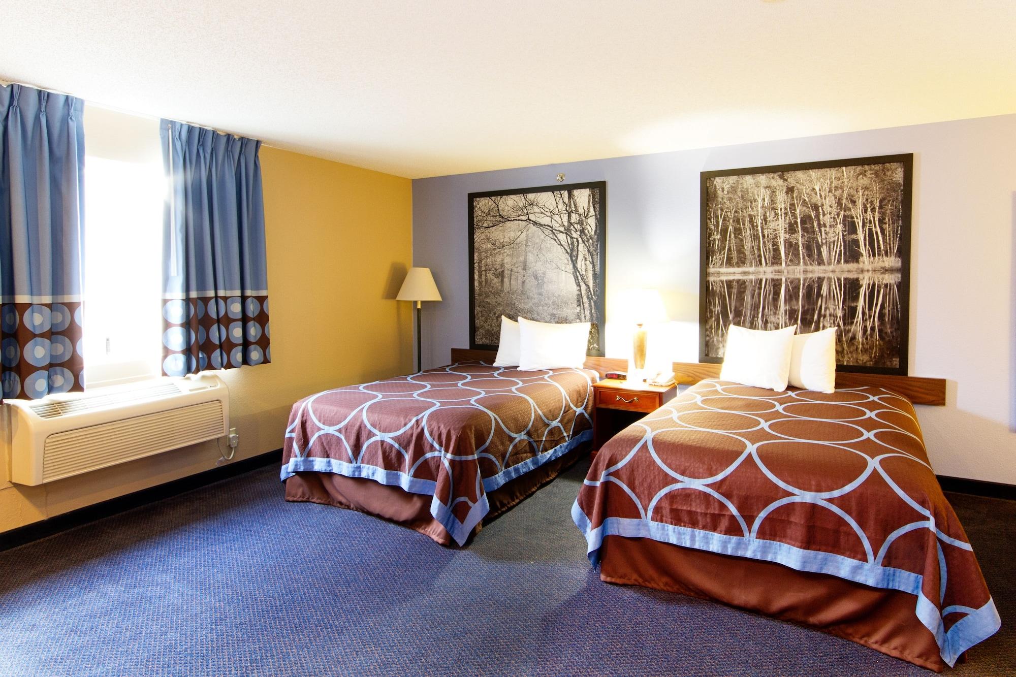 ซูเปอร์ 8 บาย วินด์แฮม เอเดรียน Hotel Adrian ภายนอก รูปภาพ